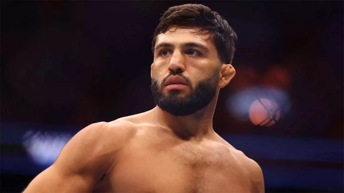 Боец UFC Арман Царукян