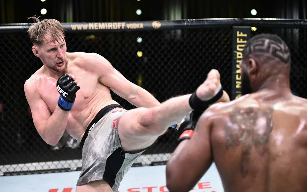 Александр Волков поднялся в рейтинге UFC